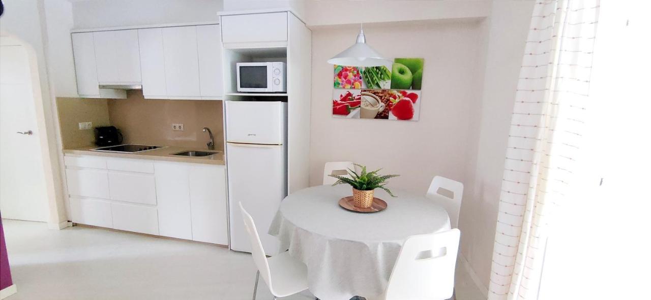 Apartamento Oasis Beach เดเนีย ภายนอก รูปภาพ